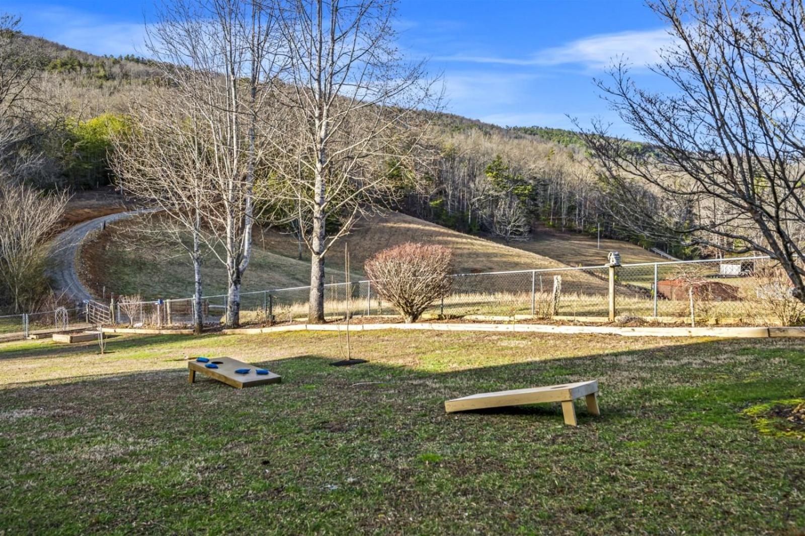 Hidden Star Hideaway-Blackberry Farm-Smoky Mtn Nat Park-Hot Tub- Fire Pit- Fenced Yard- Pet Friendly Walland Ngoại thất bức ảnh