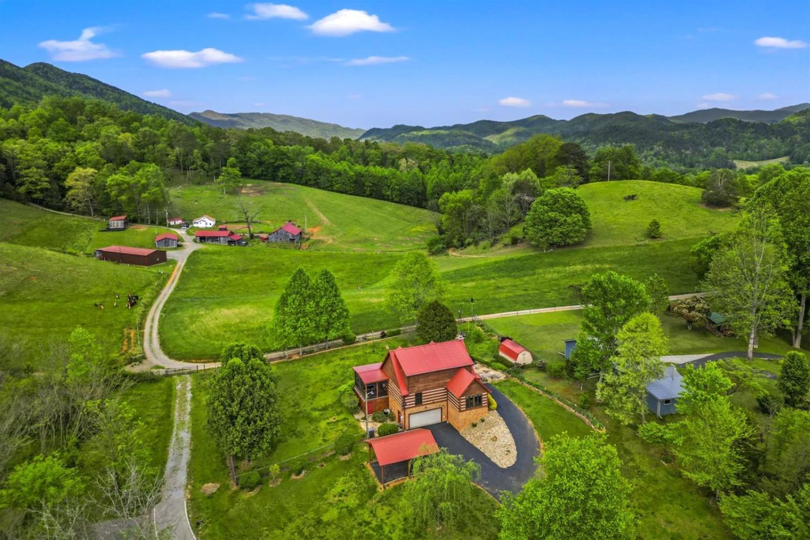 Hidden Star Hideaway-Blackberry Farm-Smoky Mtn Nat Park-Hot Tub- Fire Pit- Fenced Yard- Pet Friendly Walland Ngoại thất bức ảnh