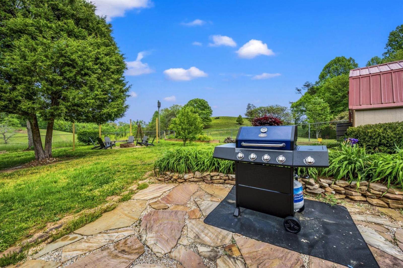 Hidden Star Hideaway-Blackberry Farm-Smoky Mtn Nat Park-Hot Tub- Fire Pit- Fenced Yard- Pet Friendly Walland Ngoại thất bức ảnh